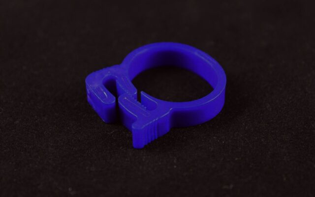 3/4" OD Reusable Clamp - Blue