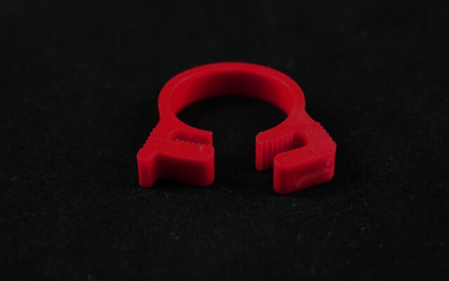 5/8" OD Reusable Clamp - Red