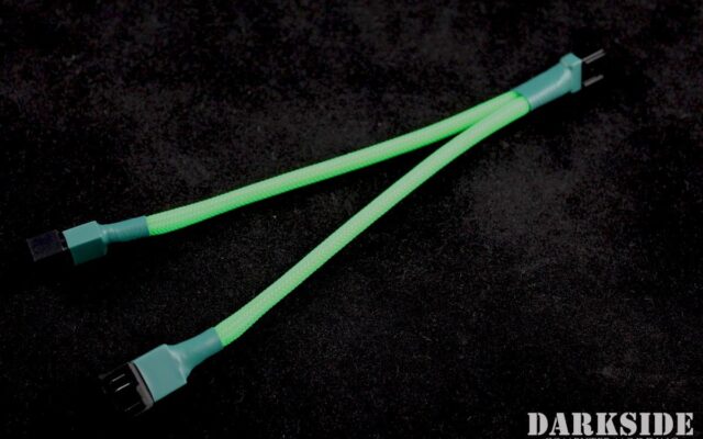 4-pin Dual Fan Power Y-cable Splitter - Green UV