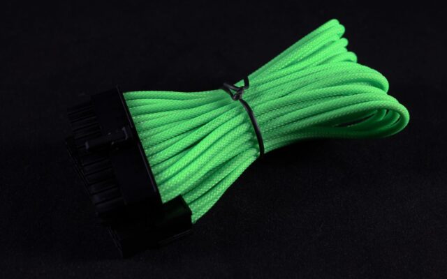 24-Pin M-F ITX 7" (20cm) DarkSide Single Braid MF Cable - Green UV