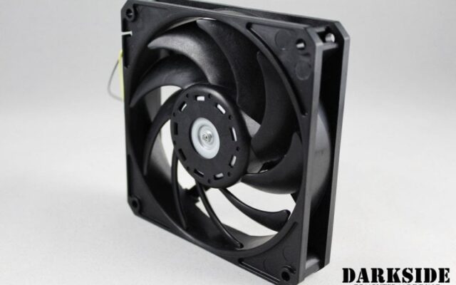 Gentle Typhoon Performance Radiator Fan - 1150rpm, 37cfm - Black Edition