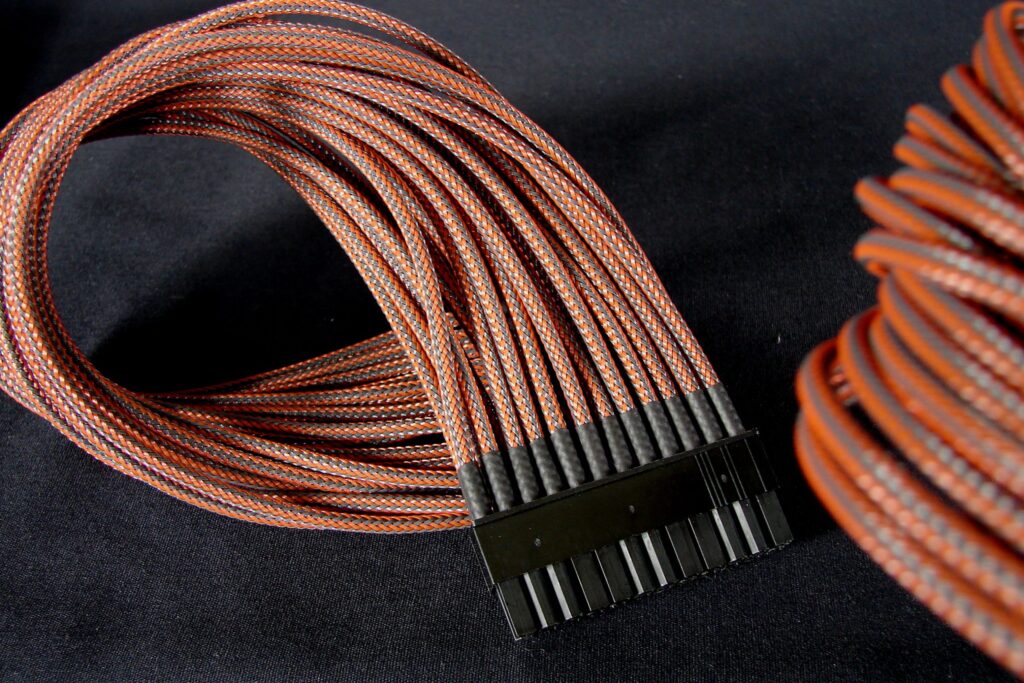 24-Pin ATX  12" (30cm) DarkSide Single Braid MF Cable - Predator