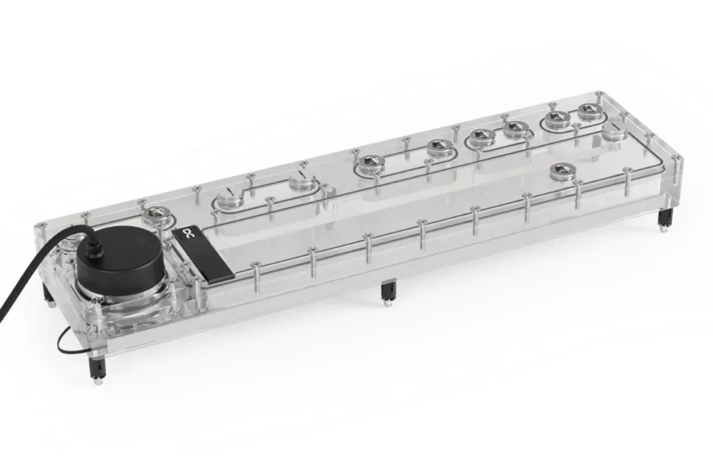Alphacool Core Distro Plate 480 Left with VPP D5 Apex Pump